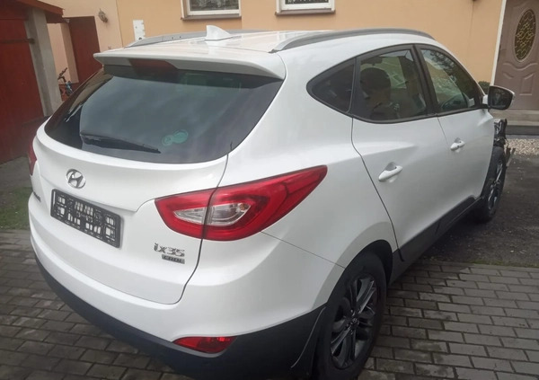 Hyundai ix35 cena 27900 przebieg: 76000, rok produkcji 2015 z Głuchołazy małe 781